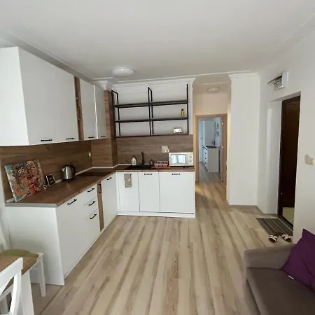 Apolon 9 * Равда